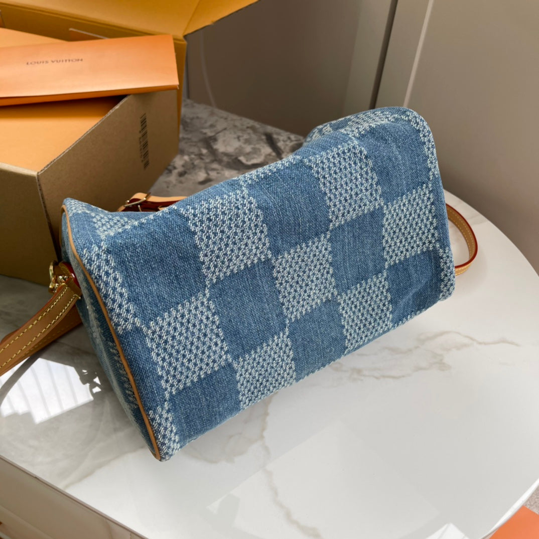 Louis Vuitton Denim Speedy 25