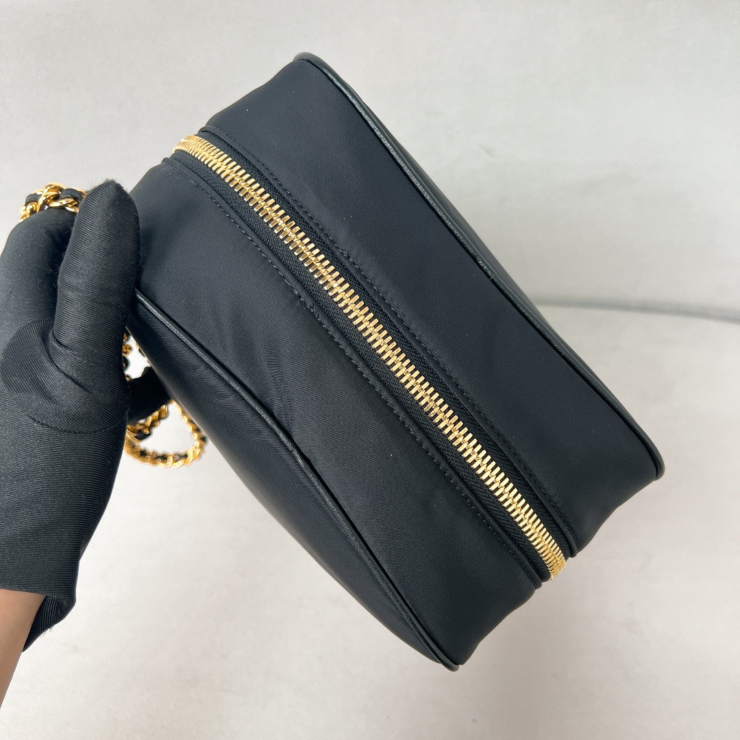 Prada Re-Edition 1978 large Re-Nylon and Saffiano