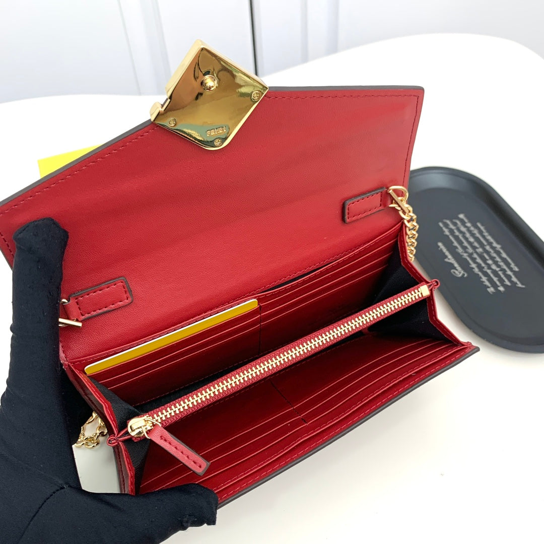 Fendi Wallet on Chain bag