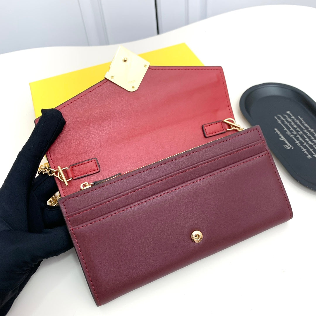 Fendi Wallet on Chain bag