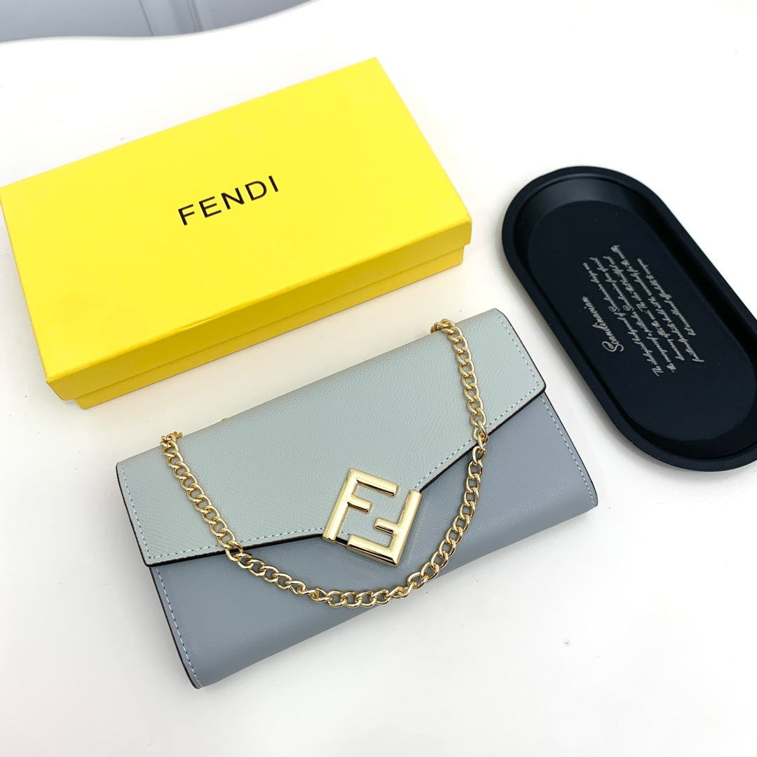 Fendi Wallet on Chain bag