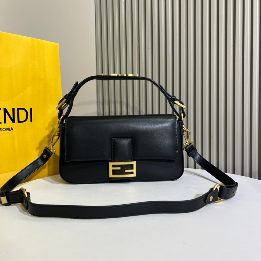 Fendi Baguette Top handle Leather Shoulder bag