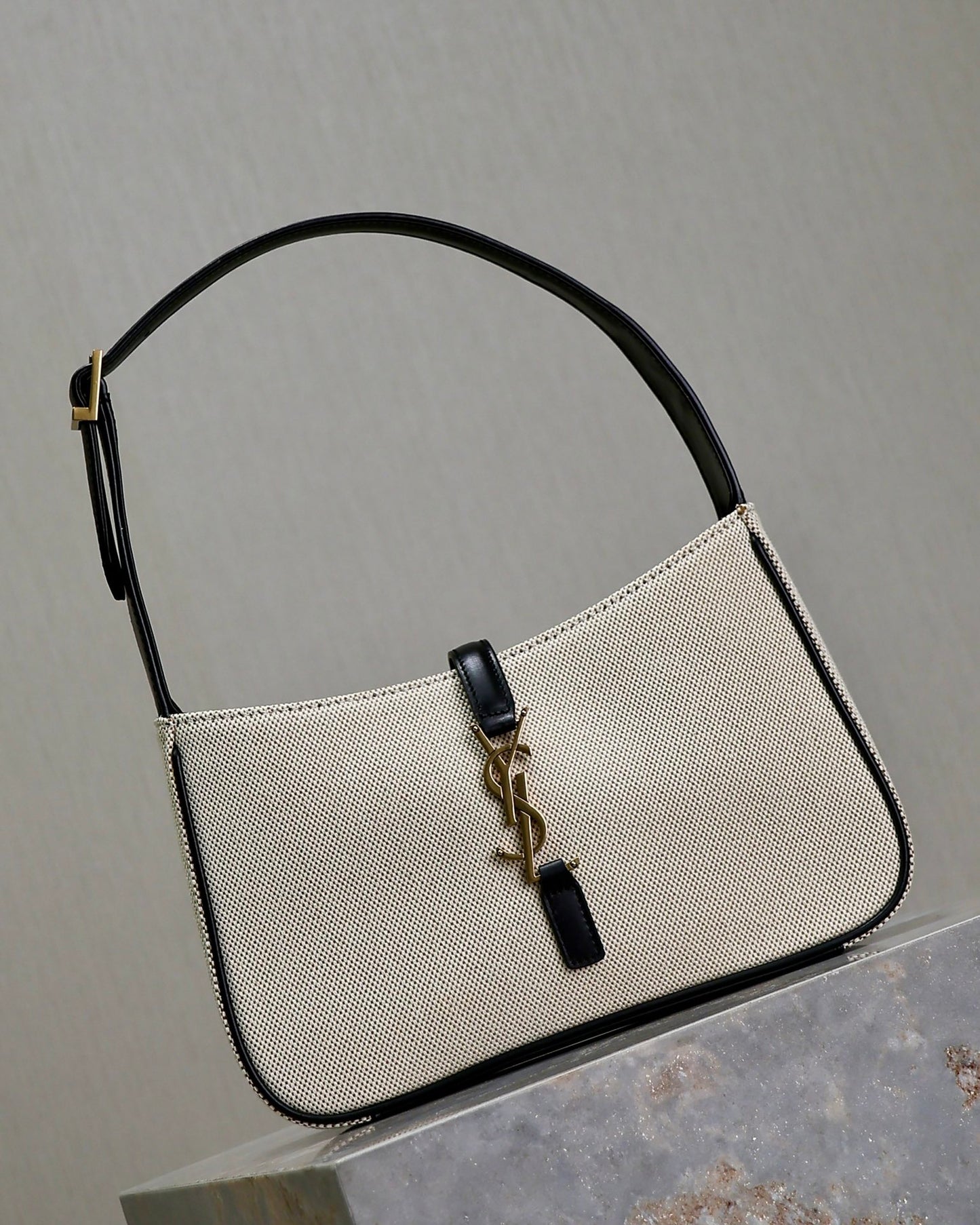 YSL LE 5 A 7 canvas bag