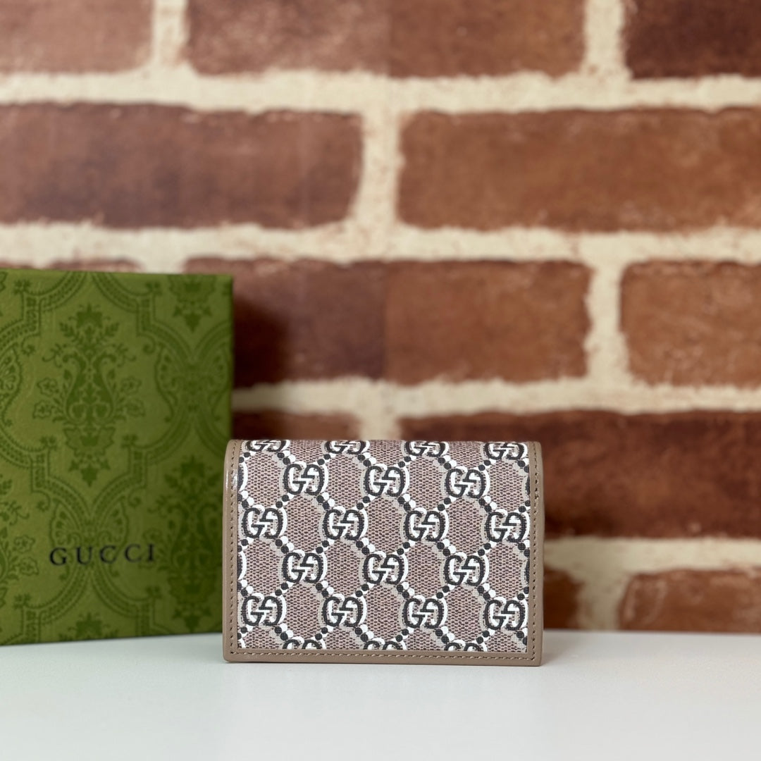 Gucci Bi Fold Wallet Shadow