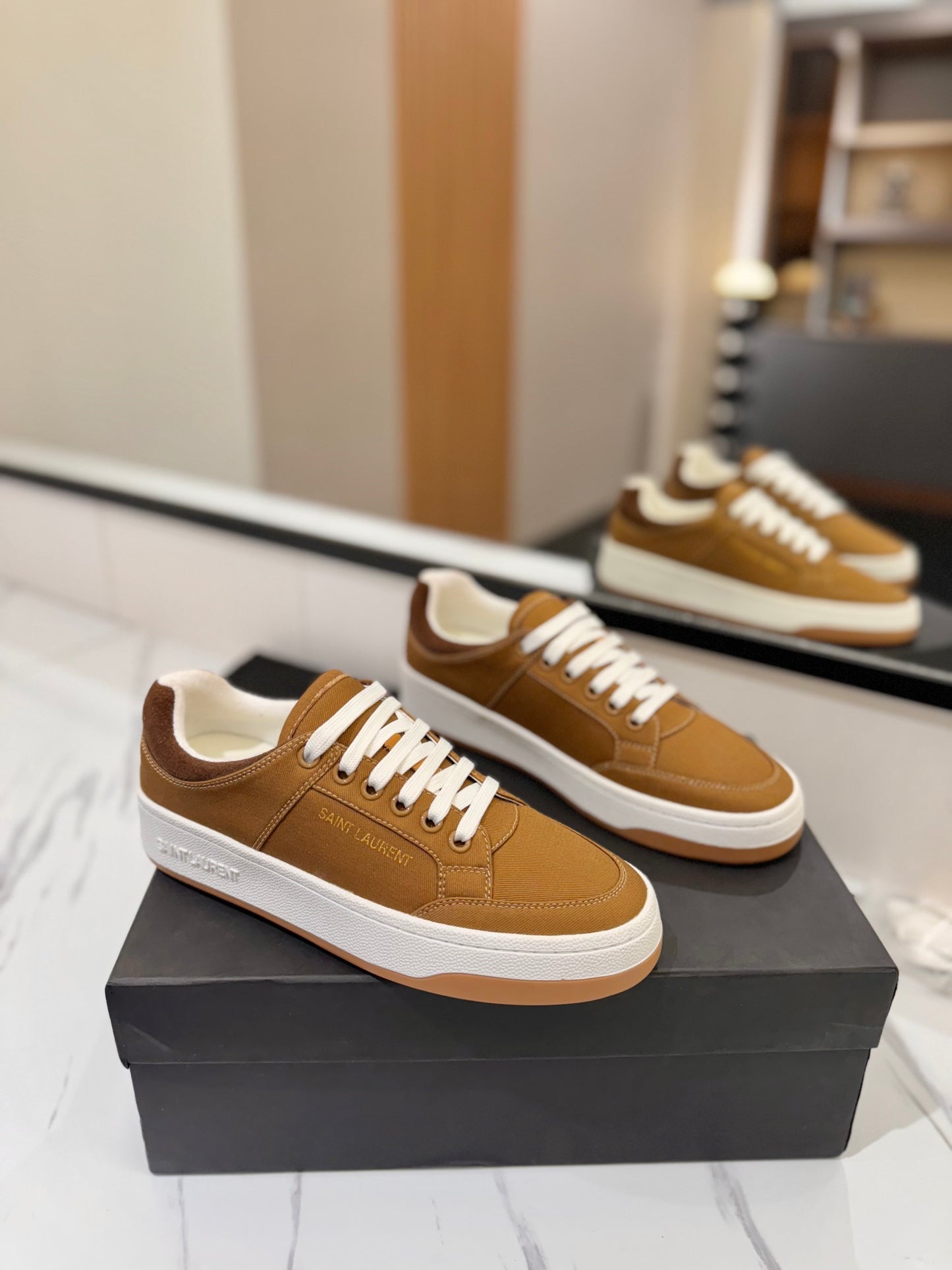 Saint Laurent Sneakers