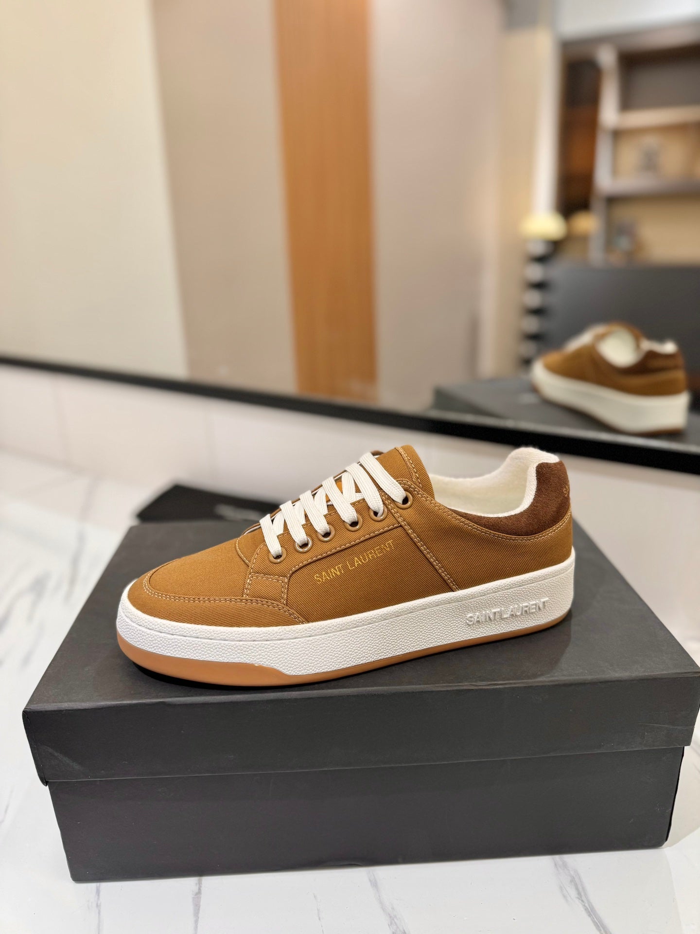 Saint Laurent Sneakers