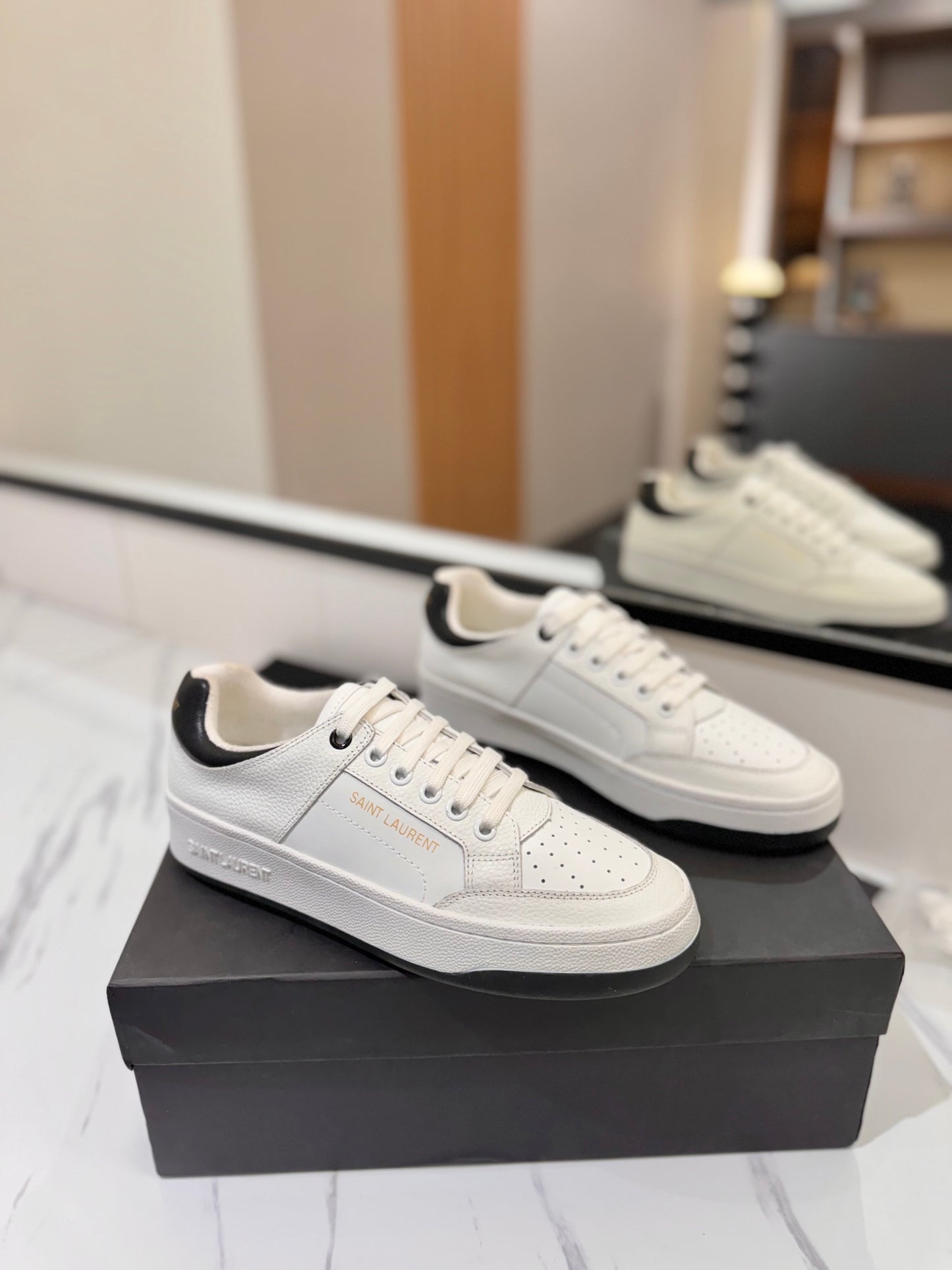 Saint Laurent Sneakers