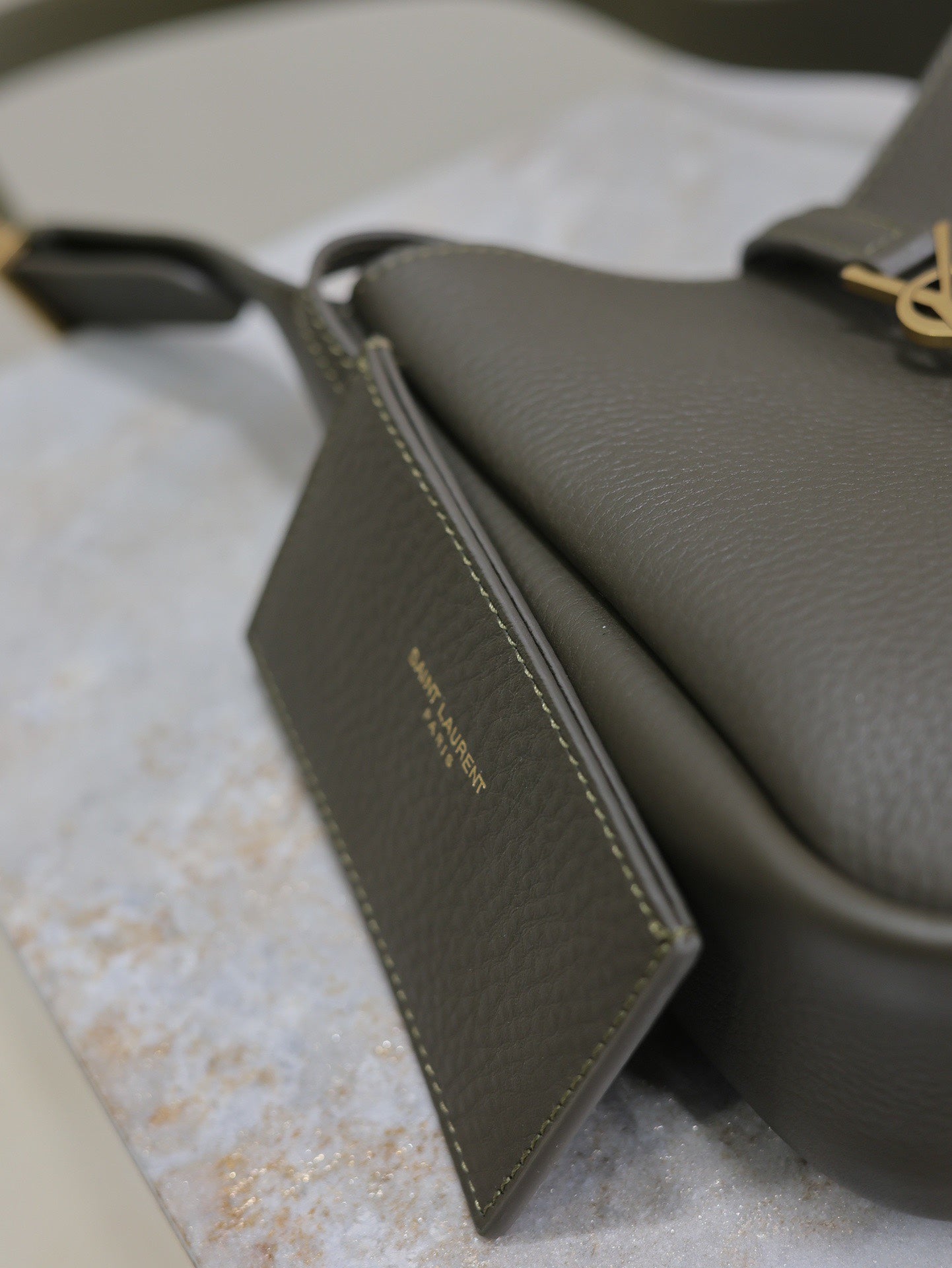 YSL Le 5 A 7 Hobo Mini bag