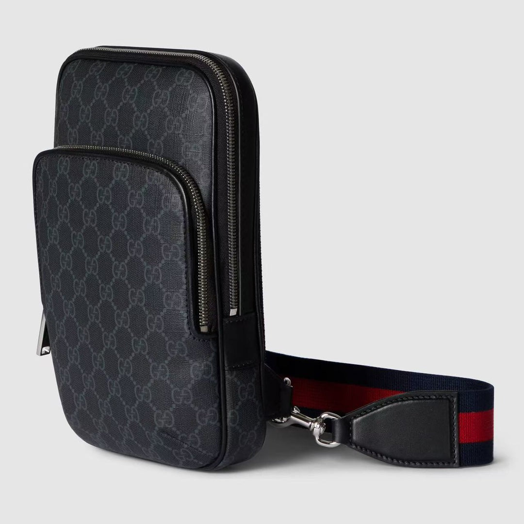 Gucci Small GG crossbody bag