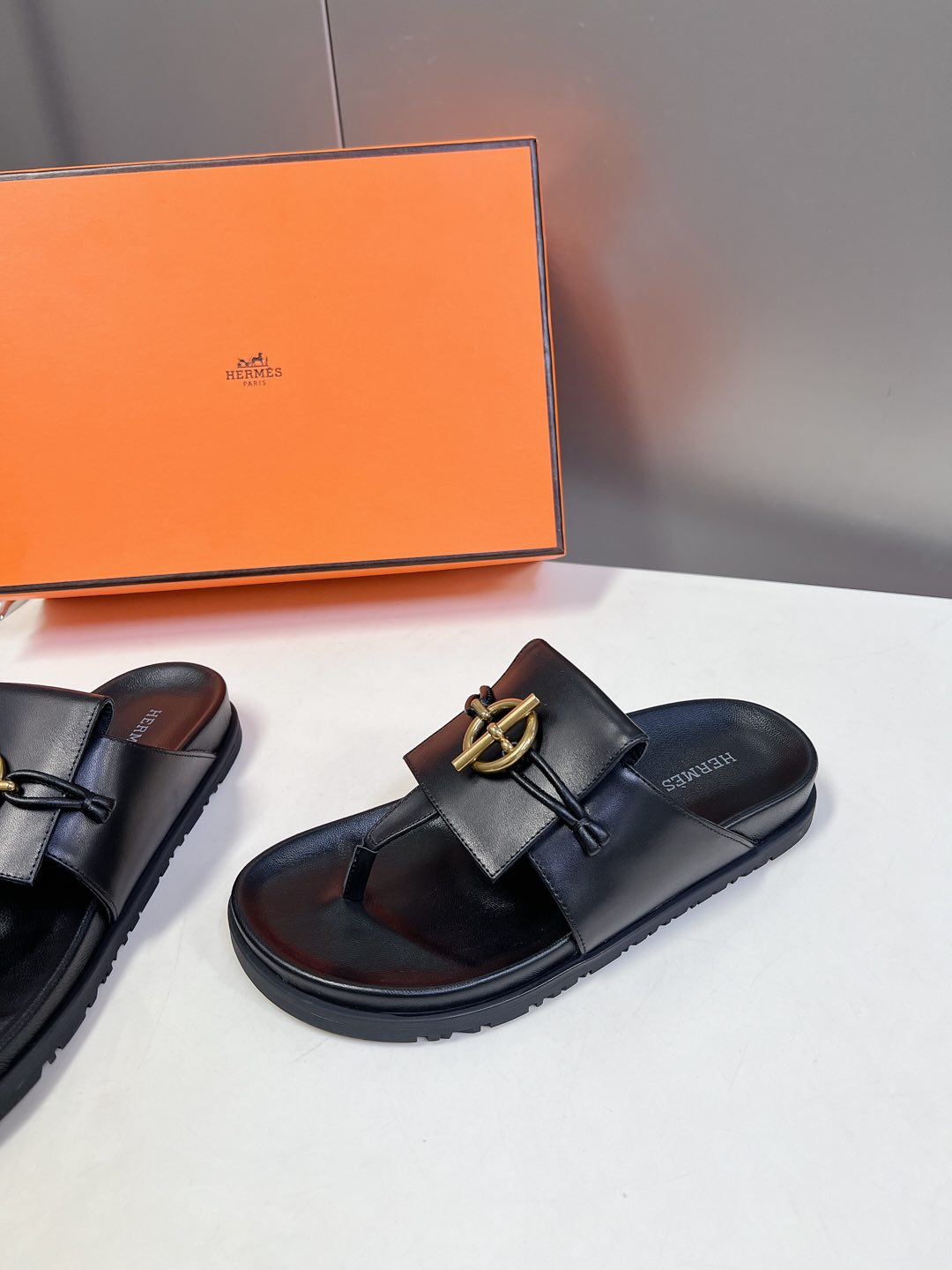 Hermes Slippers