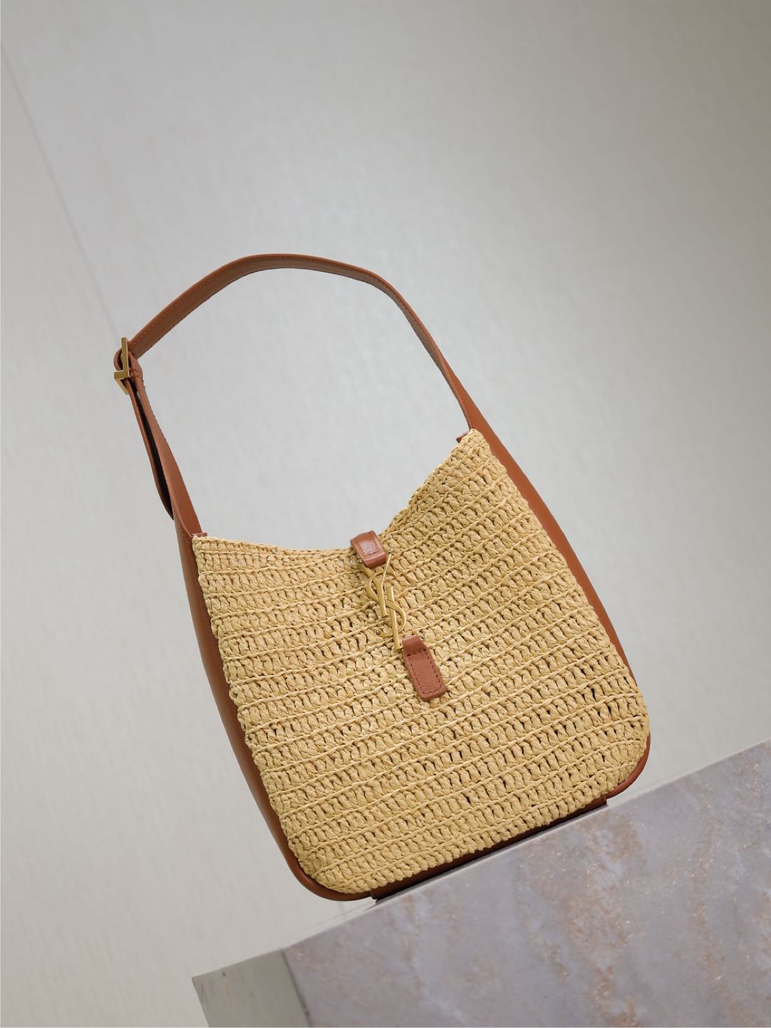 YSL Le 5 A 7 Straw bag