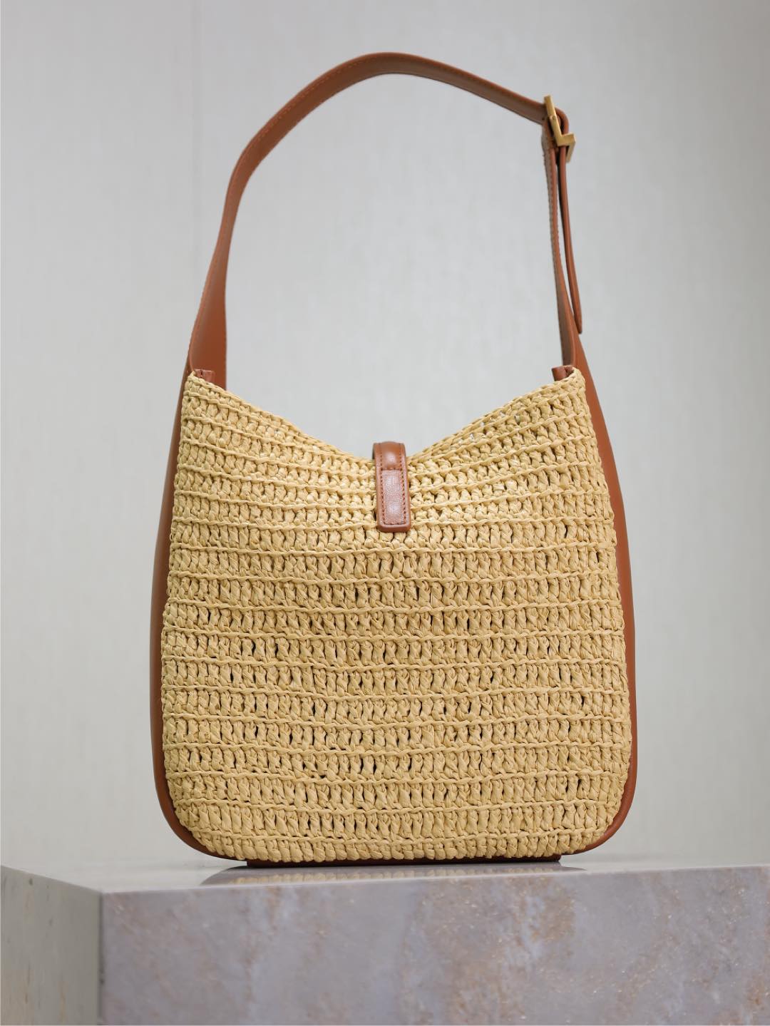 YSL Le 5 A 7 Straw bag