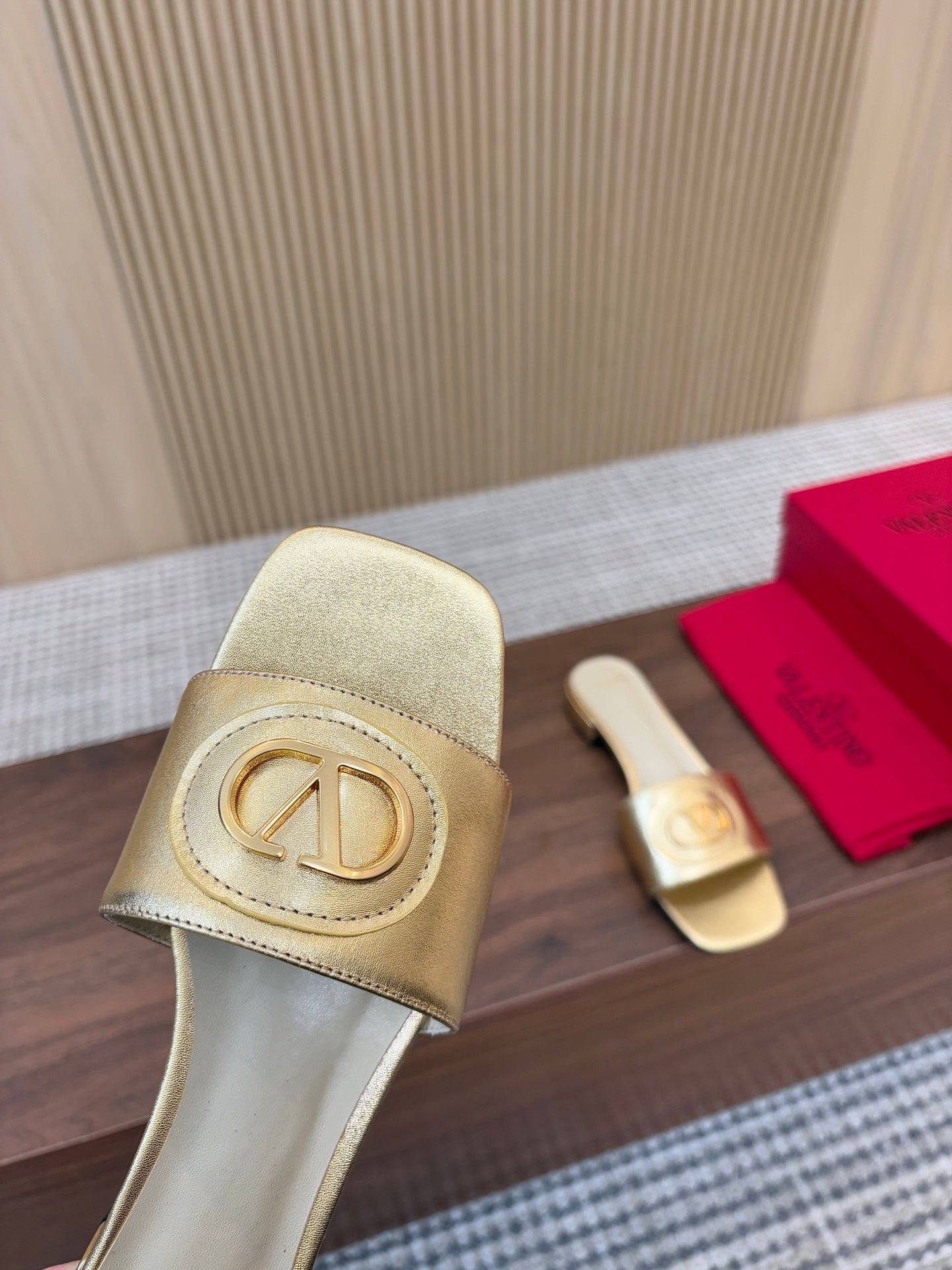 Valentino leather slide