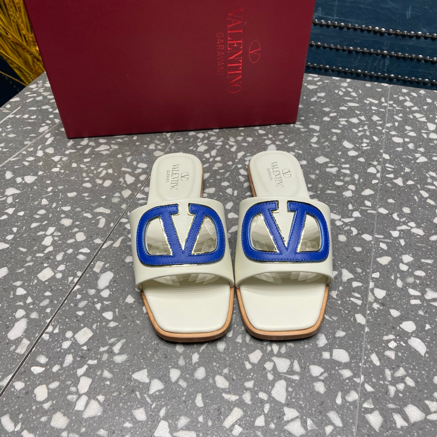 Valentino Slides
