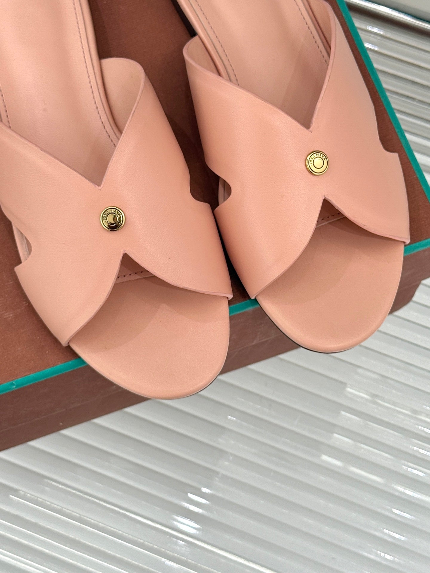 Loro Piana Slides