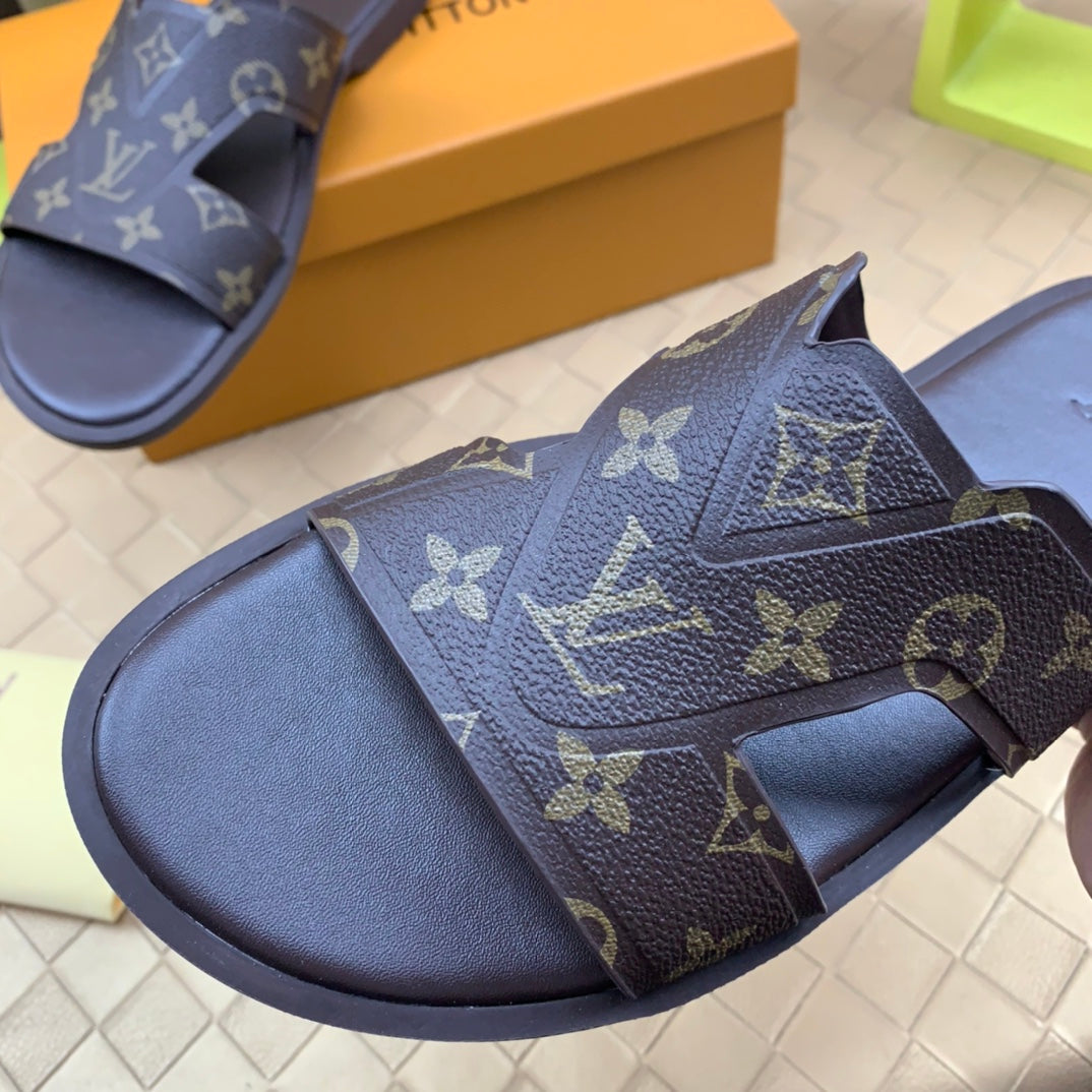 Louis Vuitton Men Slides