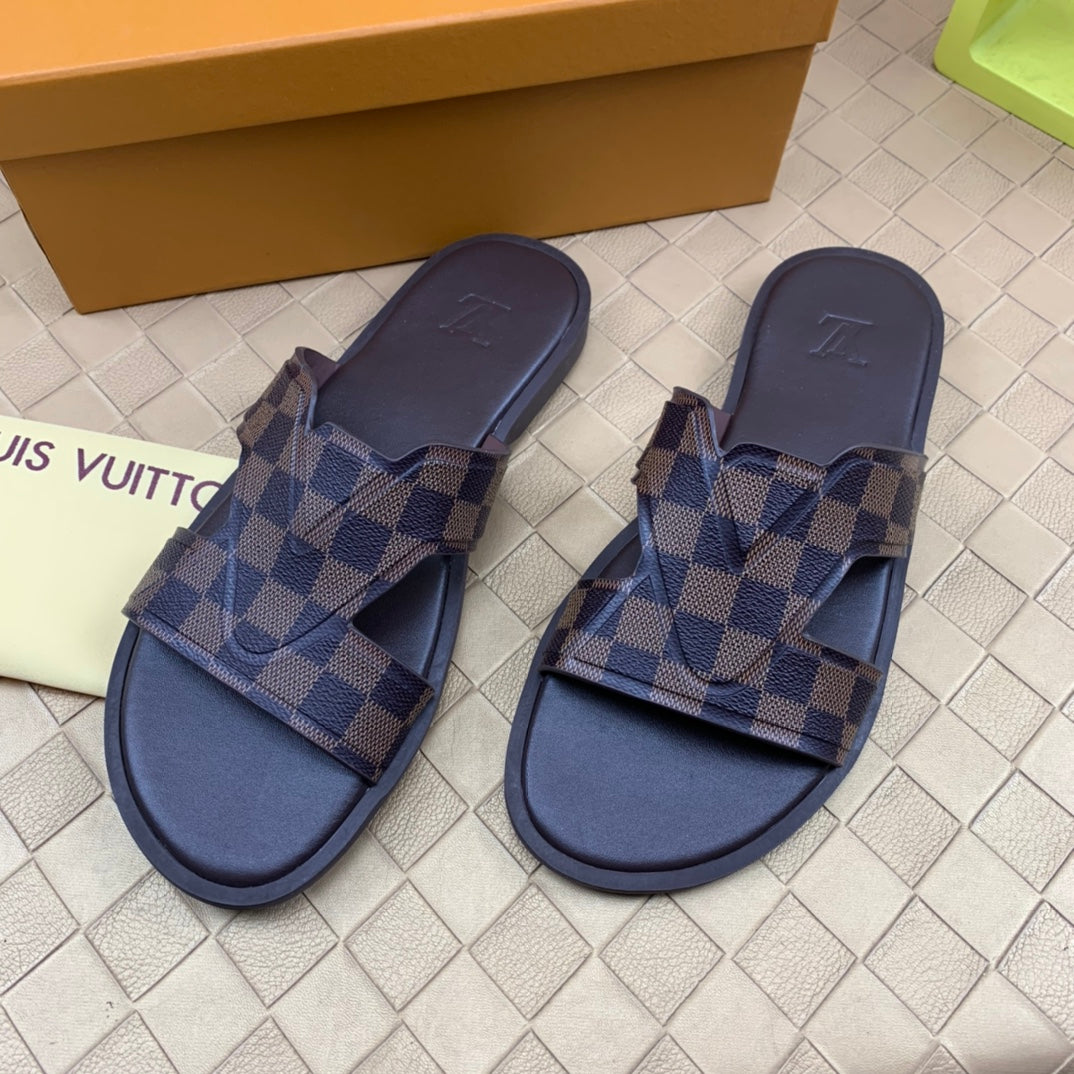 Louis Vuitton Men Slides