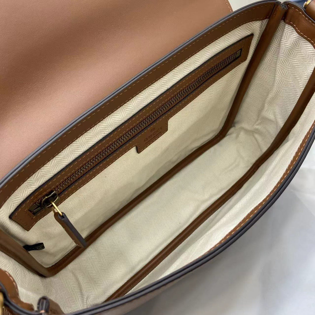 Gucci GG medium crossbody bag