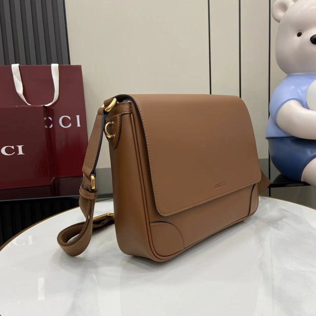 Gucci GG medium crossbody bag