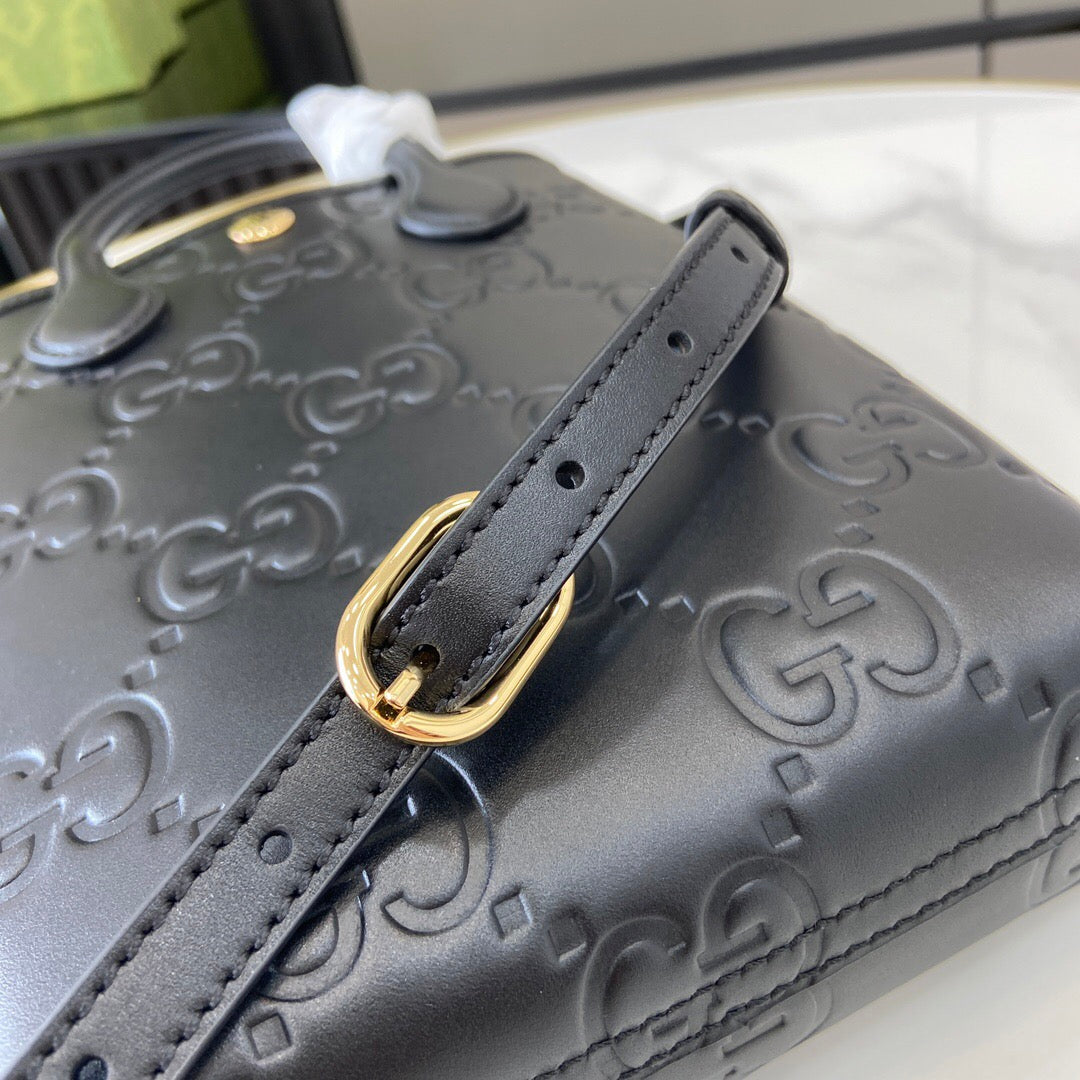 Gucci Super mini bag