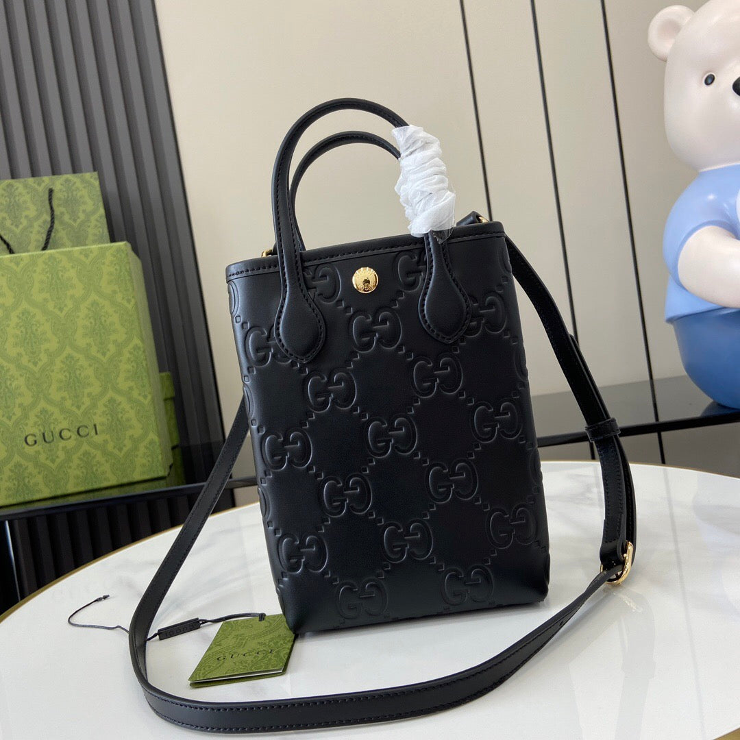 Gucci Super mini bag