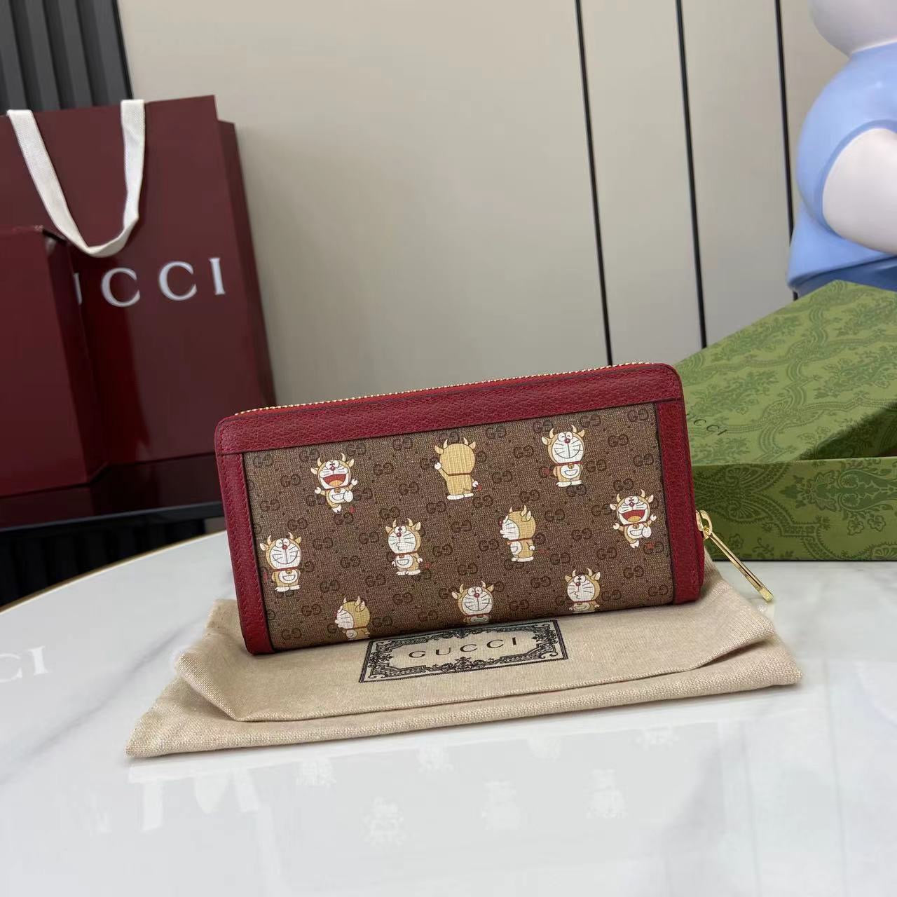 Gucci x Doraemon Zip around wallet