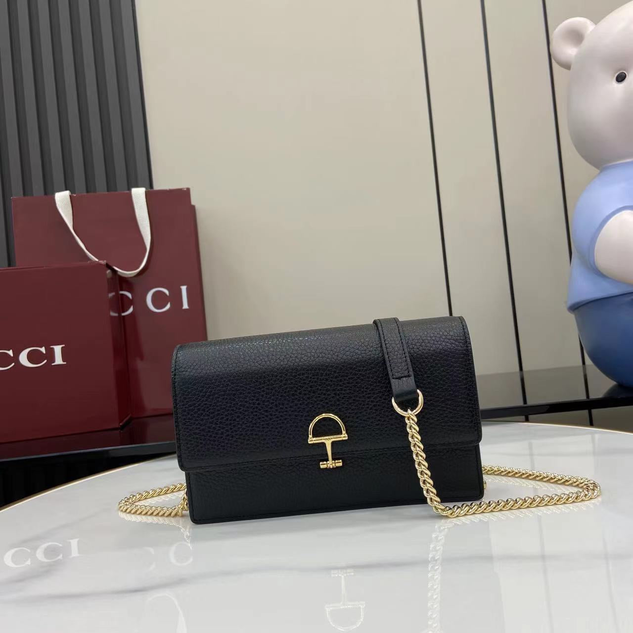 Gucci Softbit continental Chain wallet