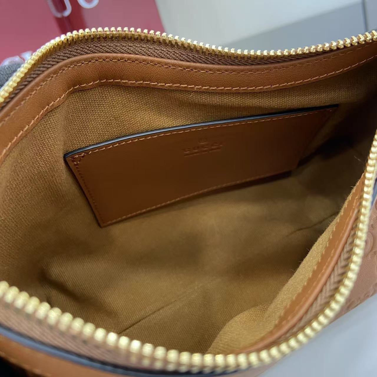 Gucci GG Emblem small shoulder bag