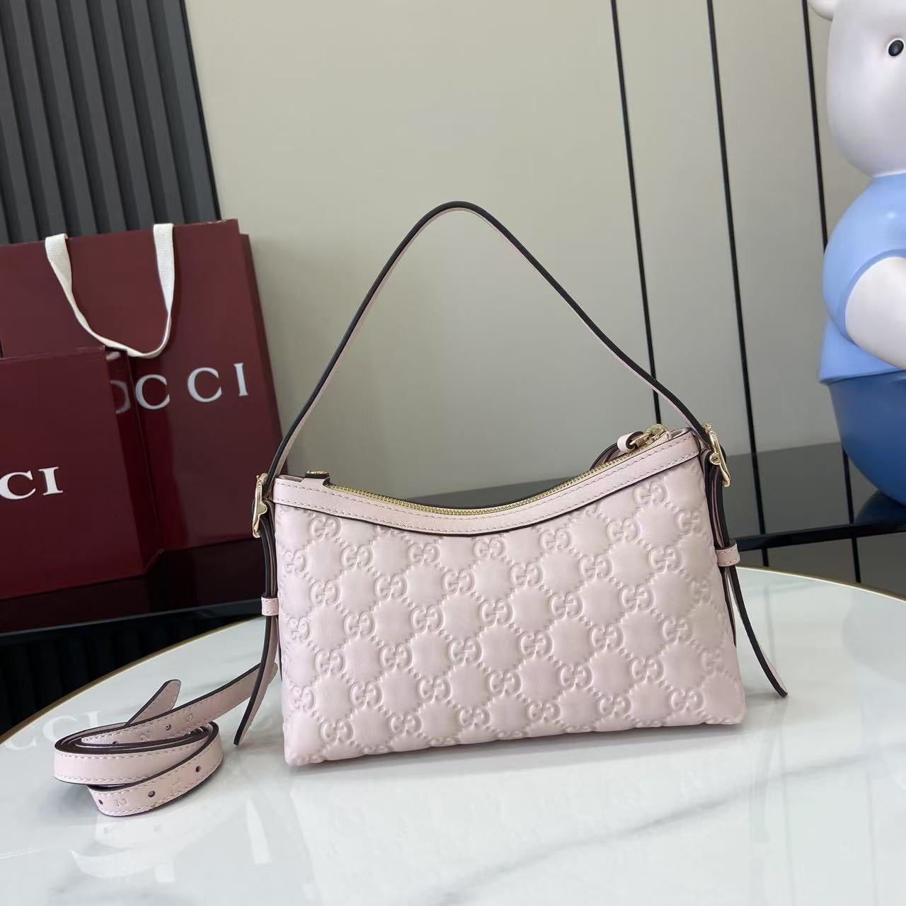Gucci Small Emblem leather bag