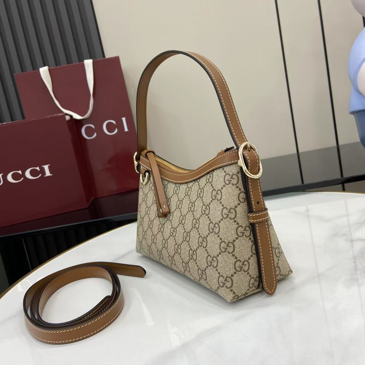 Gucci Emblem Small canvas bag