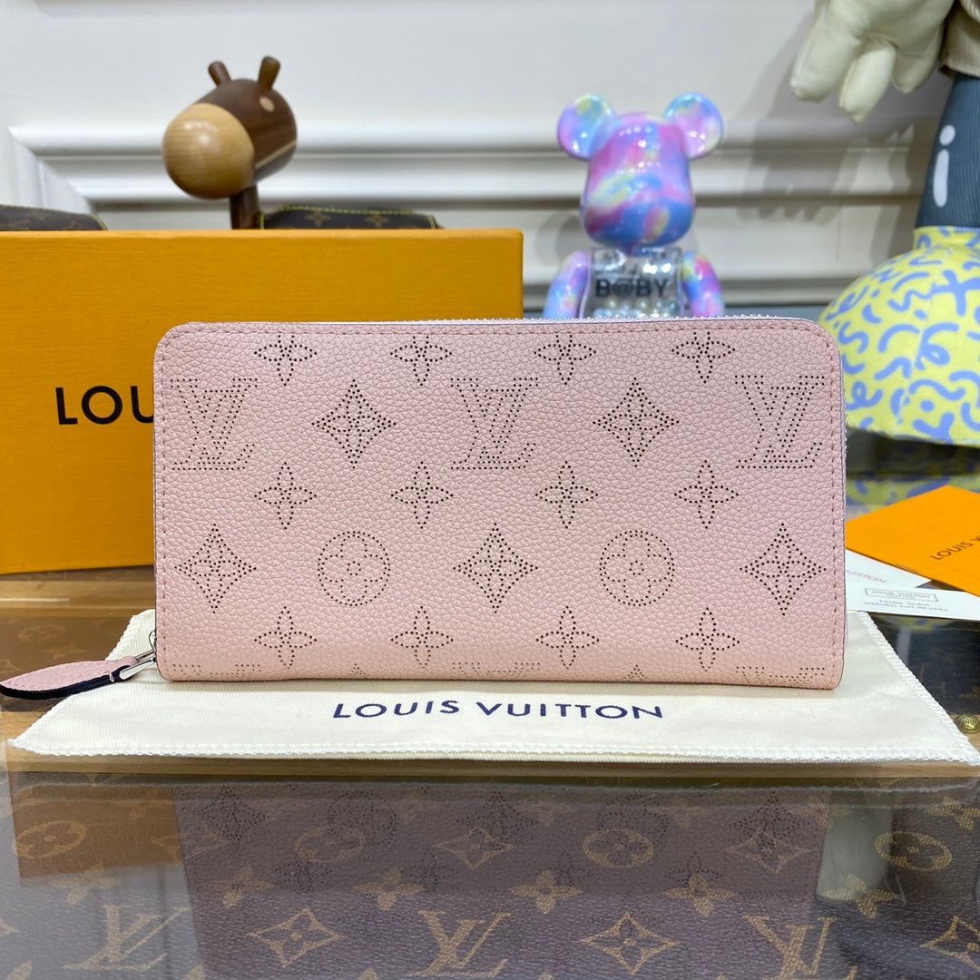 Louis Vuitton Zippy Wallet
