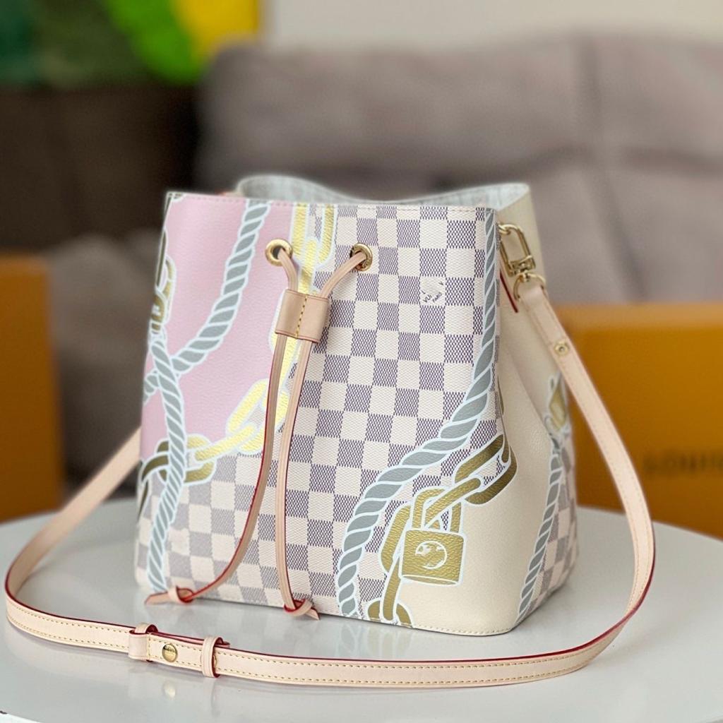 Louis Vuitton Néonoé MM