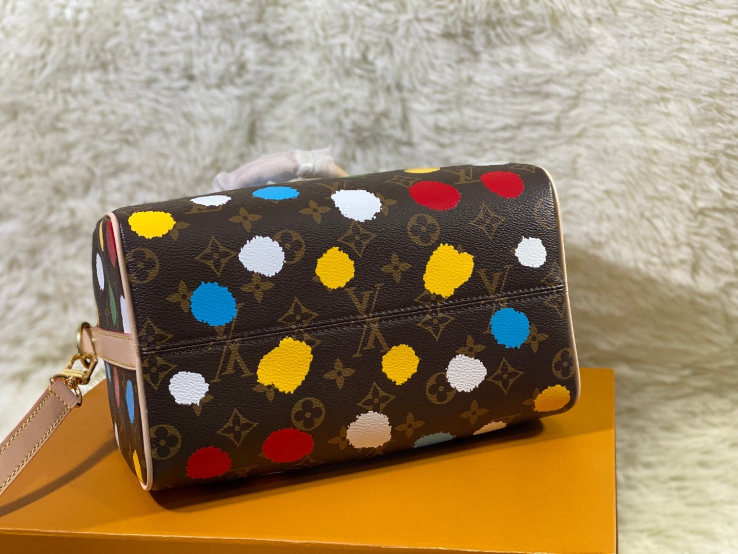 Louis Vuitton Speedy Bandoulière x YK Dots edition