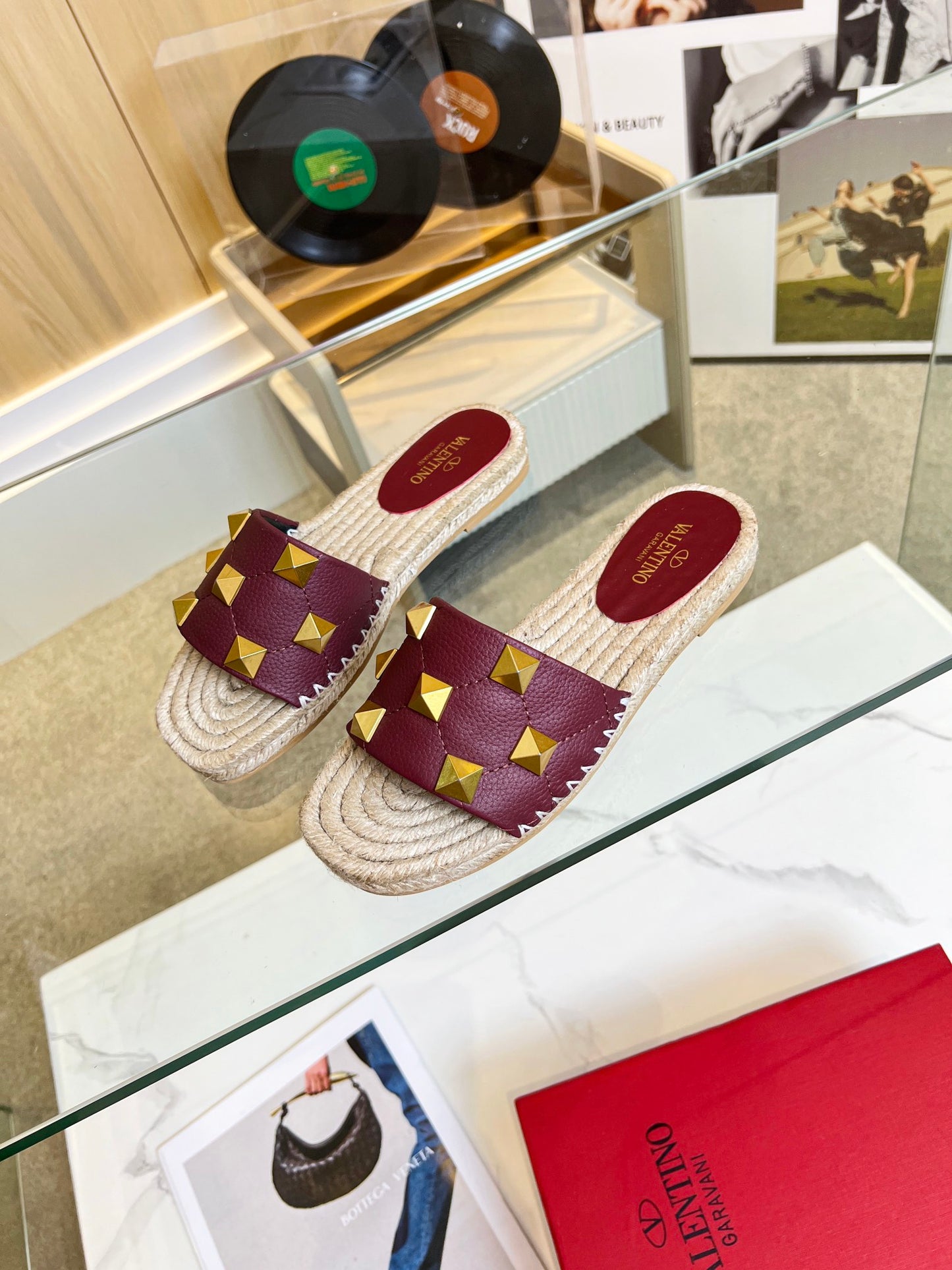 Valentino Slides