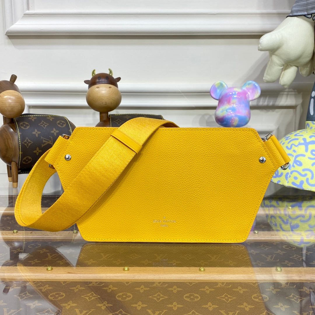 Louis Vuitton Aerogram Slingbag
