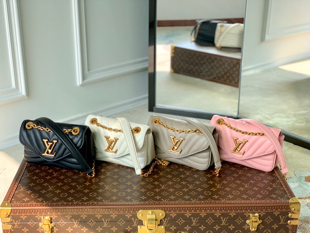 Louis Vuitton New Wave Chain Bag