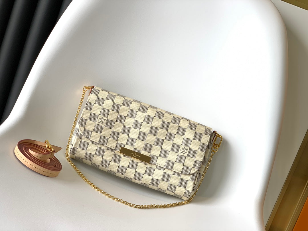 Louis Vuitton Favorite