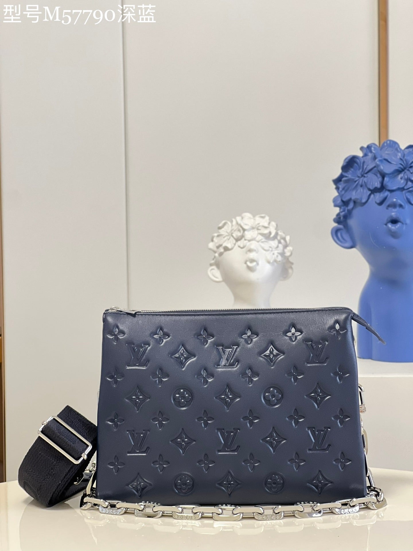 Louis Vuitton Coussin PM, MM