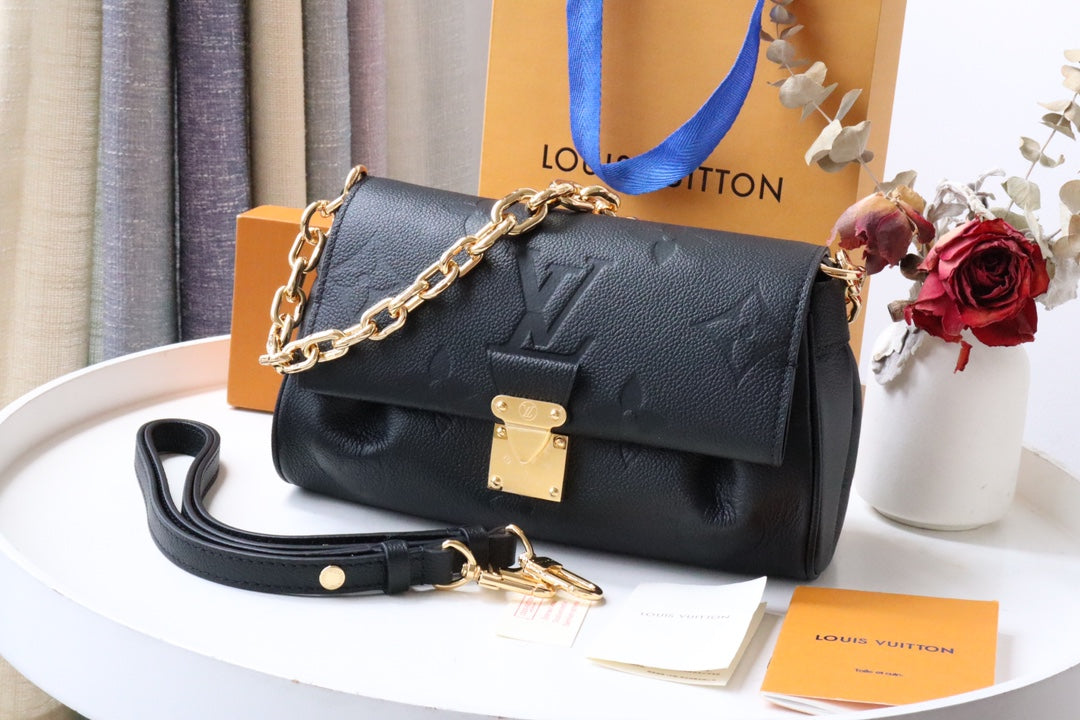 Louis Vuitton Favorite