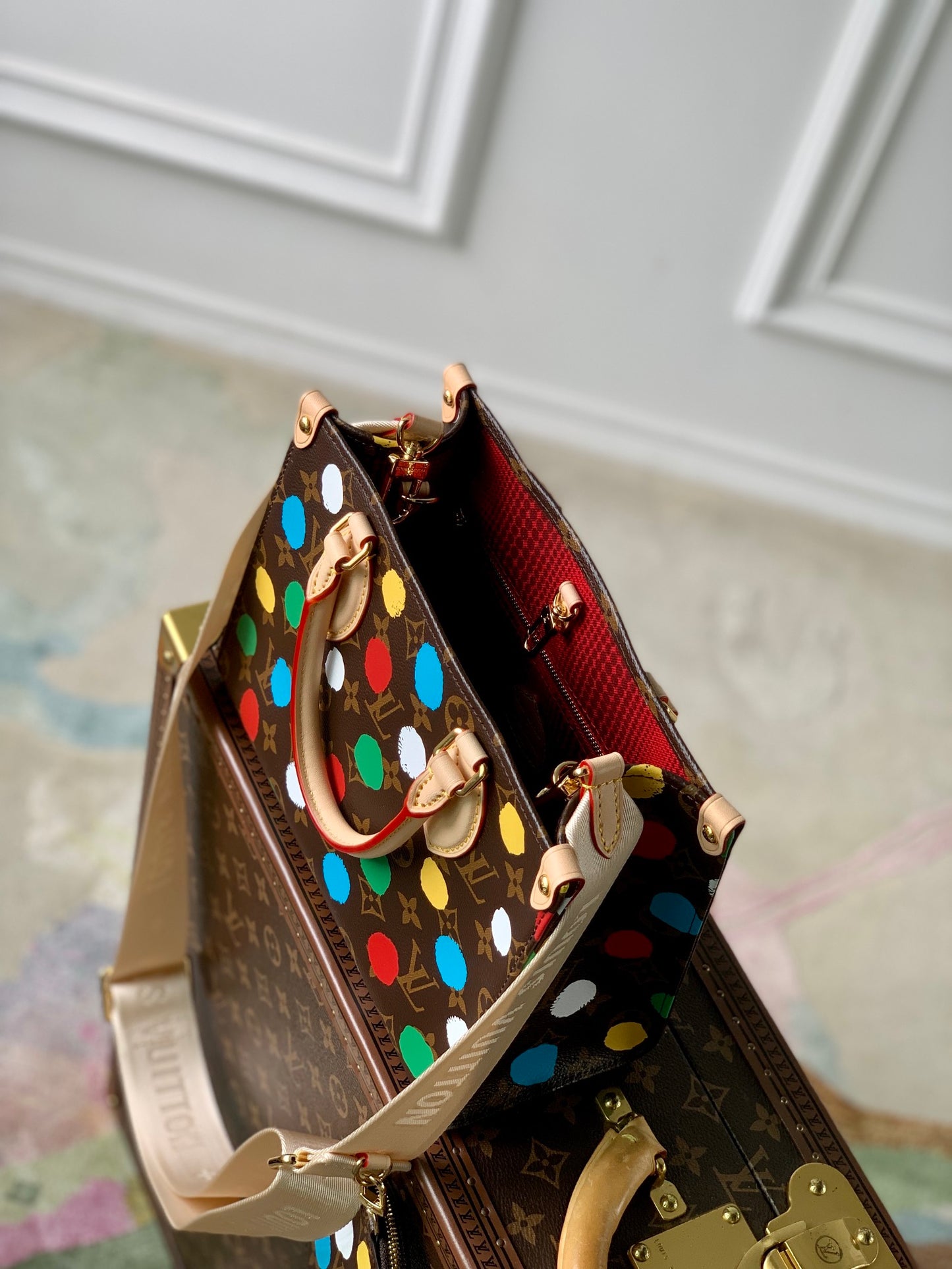 Louis Vuitton Onthego x YK PM, MM Dots edition
