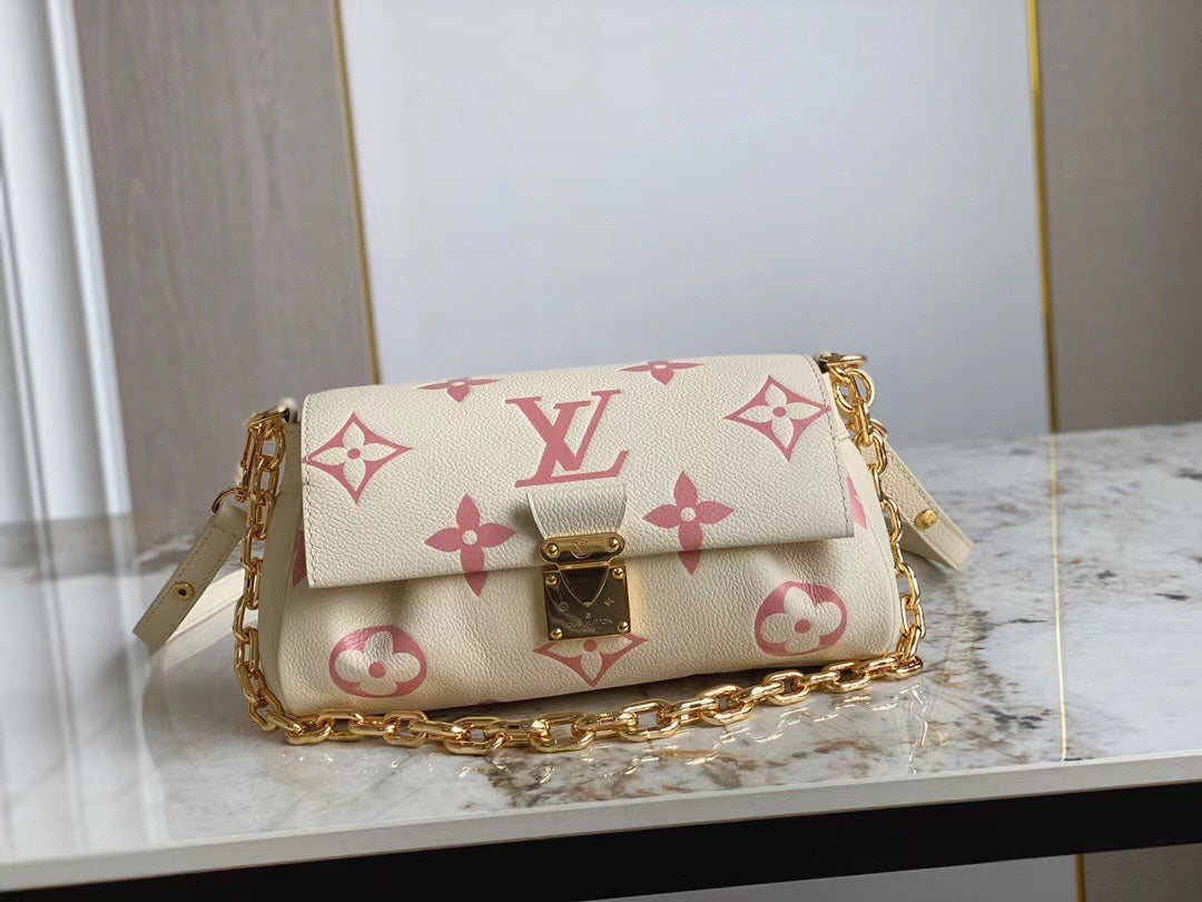 Louis Vuitton Favorite