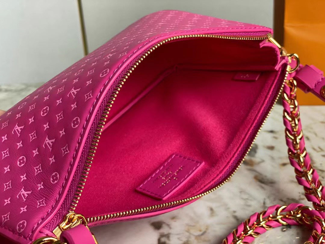Louis Vuitton Lexington Pouch