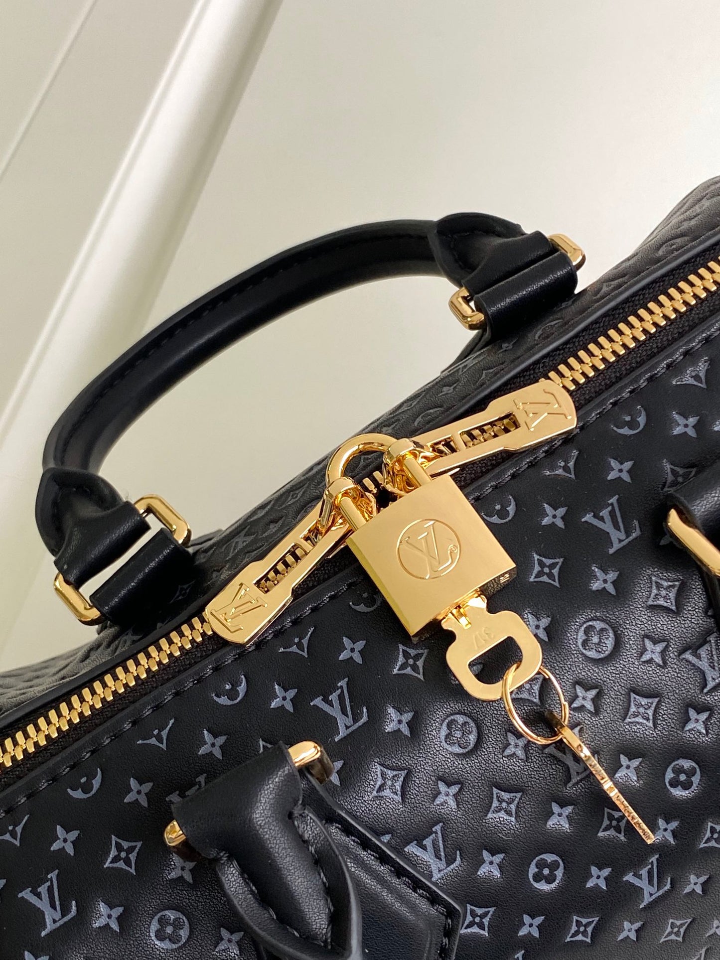 Louis Vuitton Speedy Bandoulière 20