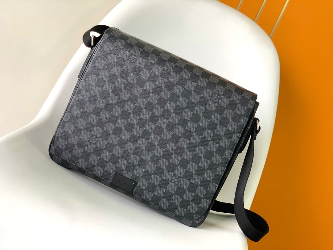 Louis Vuitton District Bag