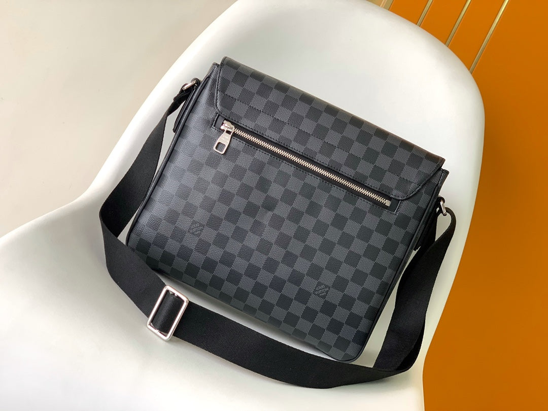 Louis Vuitton District Bag