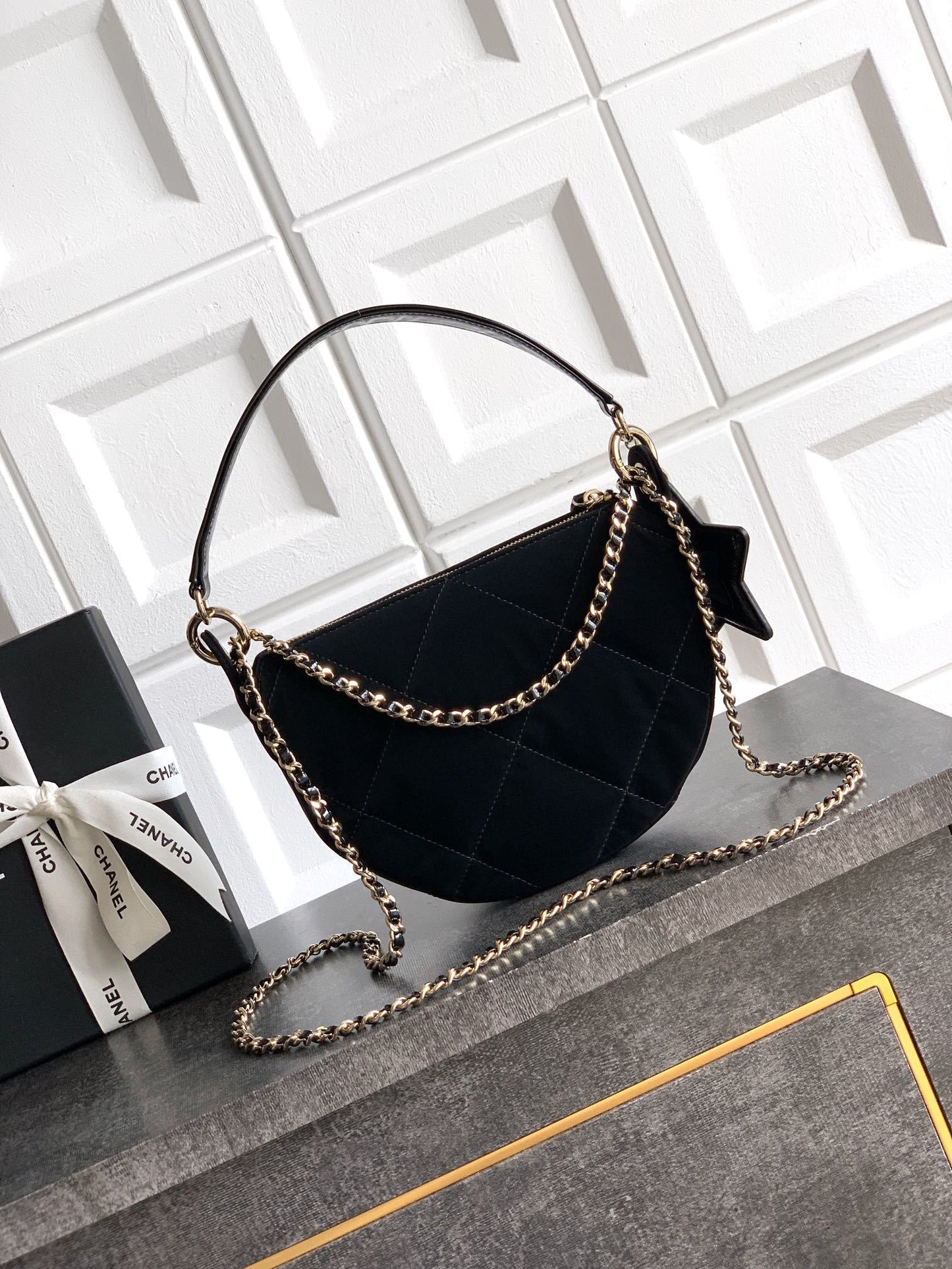 Chanel Clutch with chain