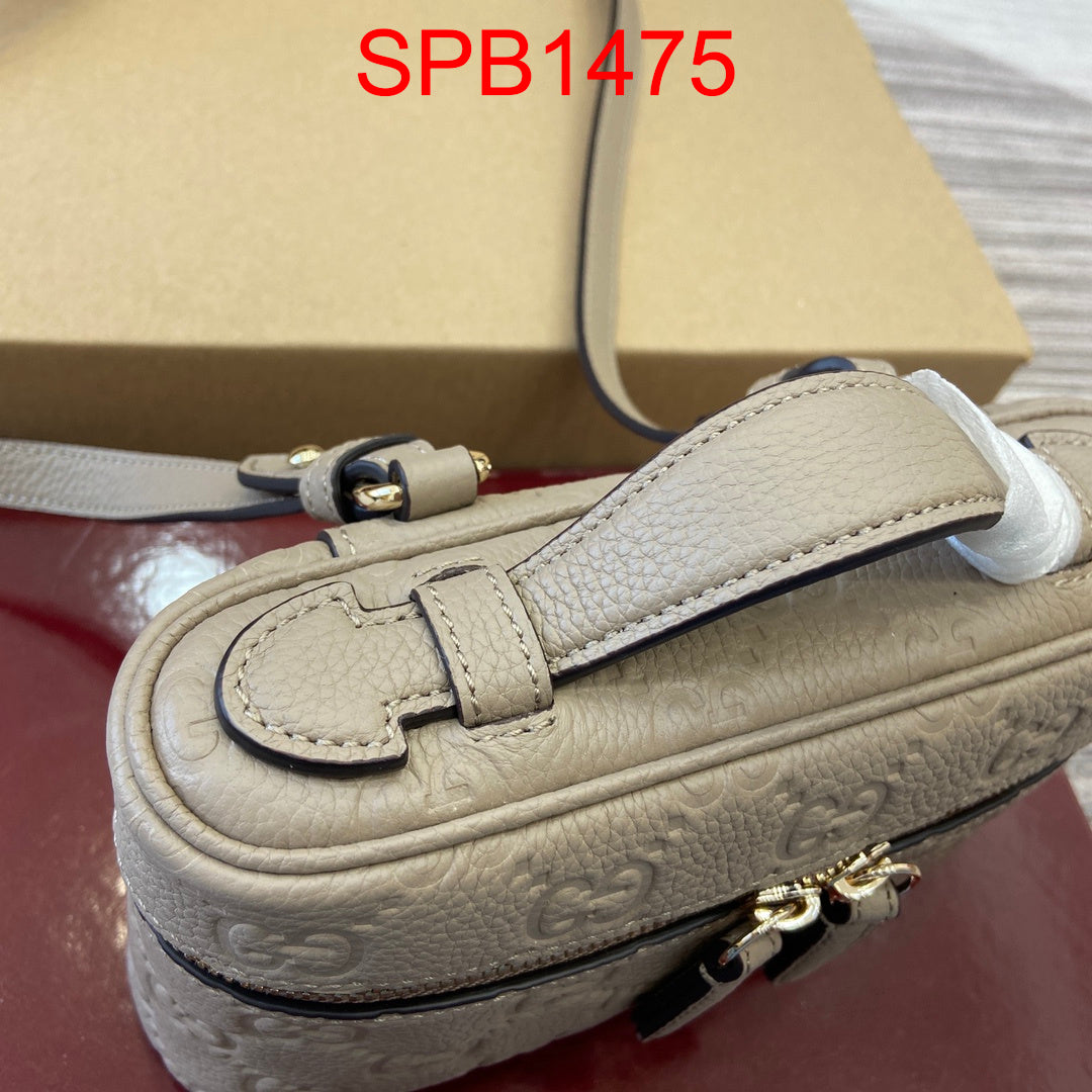 Gucci Emblem Mini Cosmetic bag