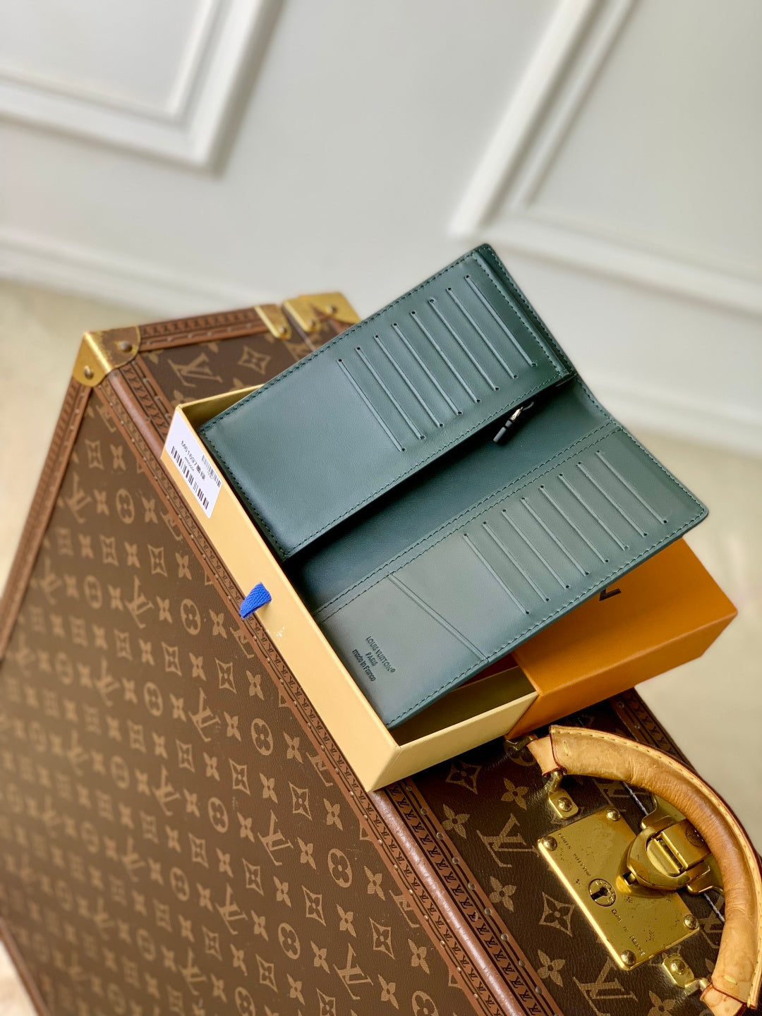 Louis Vuitton Monogram Eclipse Pochette Voyage