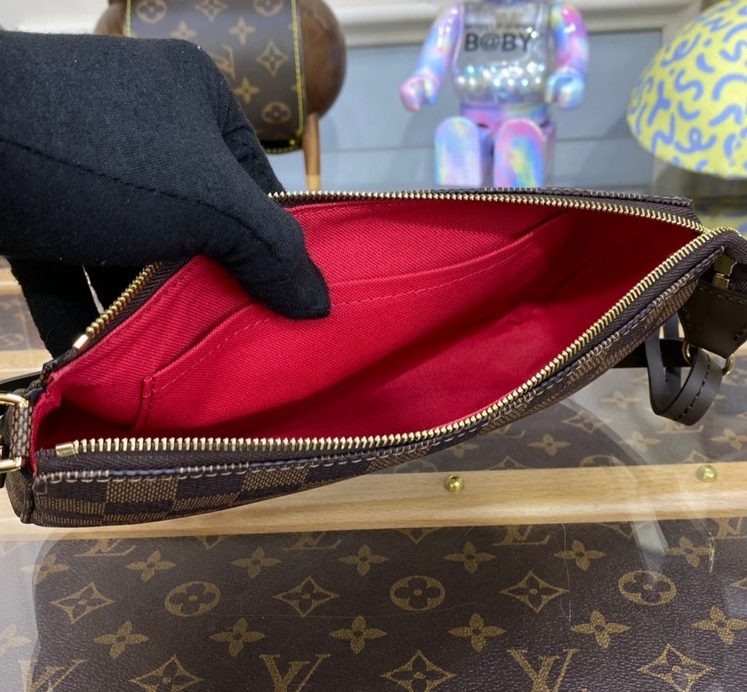 Louis Vuitton Pochette Accessoires