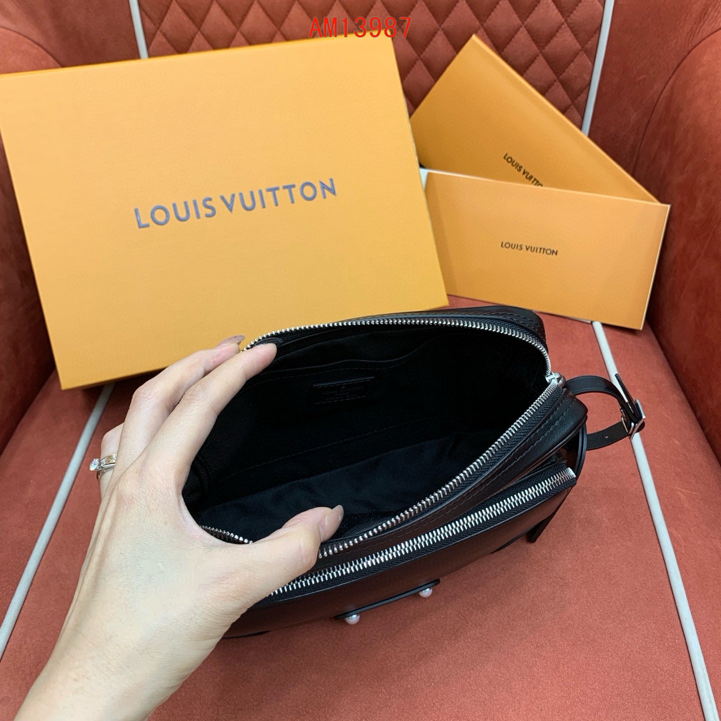 Louis Vuitton Nil H35 bag